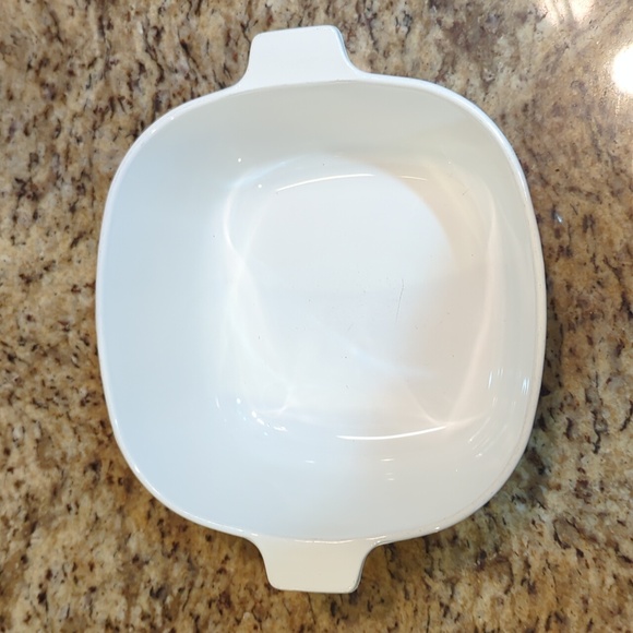 Vintage cornflower Blue Corning Ware 2 1/2 QT dish with lid - Picture 2 of 7